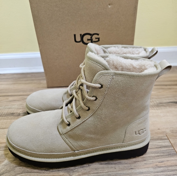 UGG Neumel Hight, color white pepper, size US 11 - Picture 3 of 9